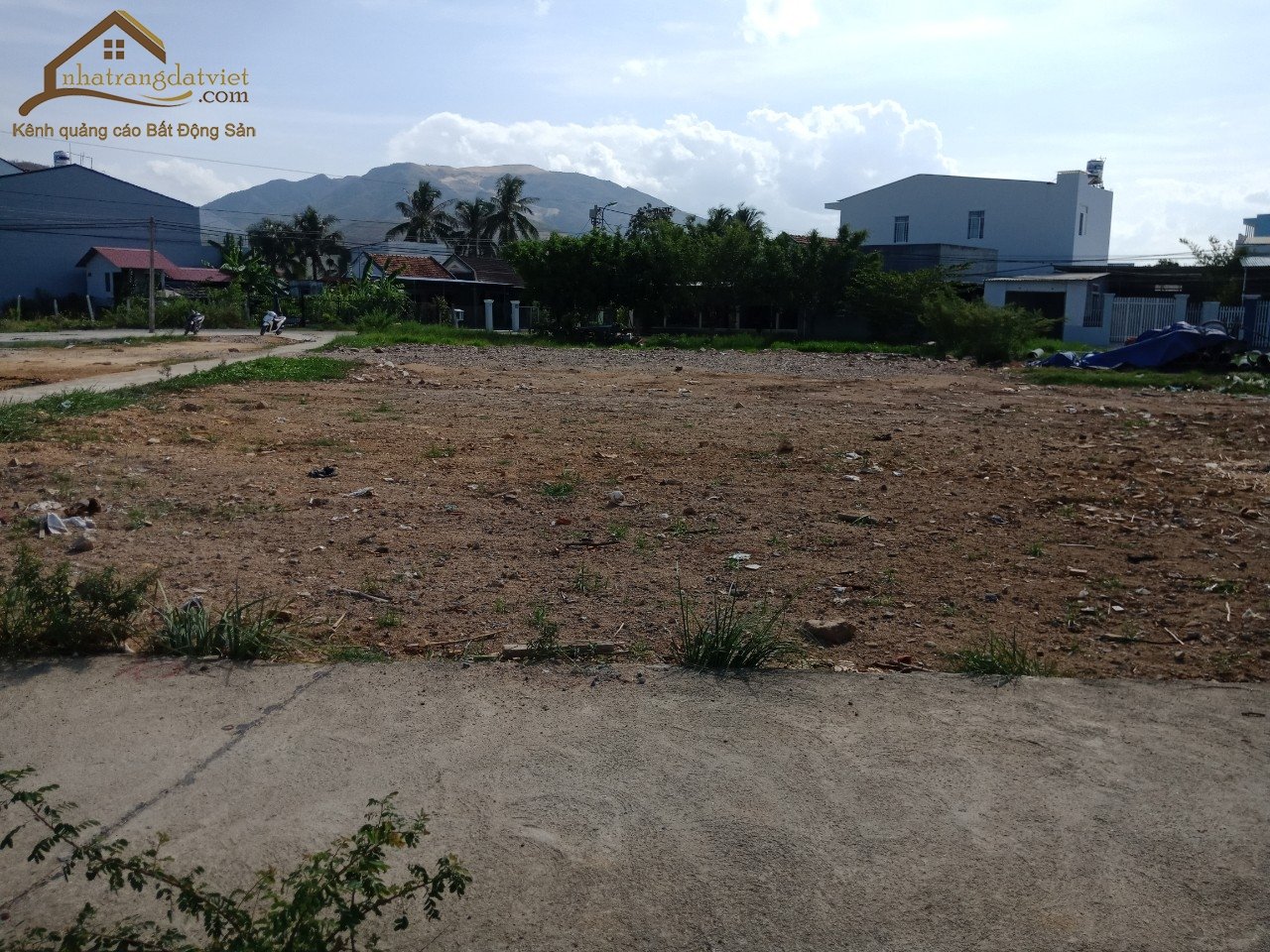 Bán lô đất 78.4m2 giáp mỹ gia vĩnh thái nha trang chỉ 50m, sổ hồng, xây tự do