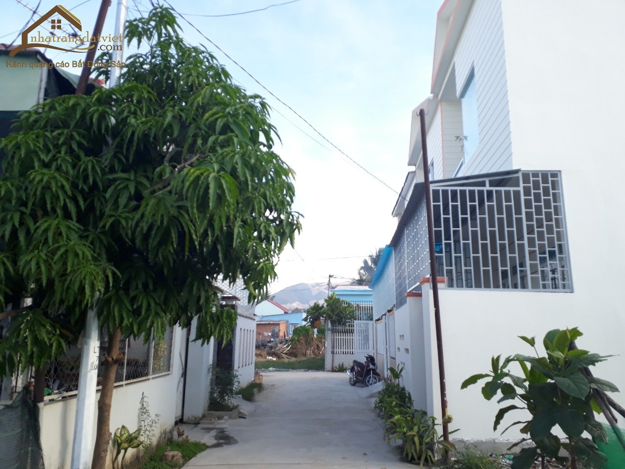 Bán lô đất thổ cư 2 mặt tiền đẹp, vuông vắn 117m2 hẻm 4m đường chợ ga xã vĩnh thạnh nha trang