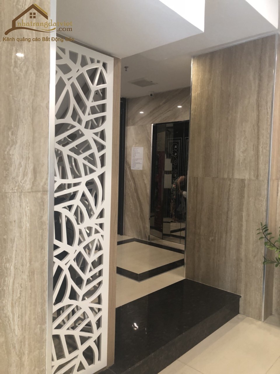 Chính chủ định cư nước ngoài cần bán khách sạn khu phố tây tp. nha trang