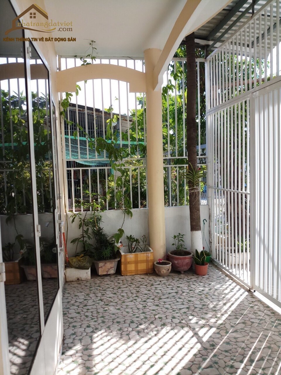 Cần bán căn nhà hẻm lê hồng phong thông với đường số 4 kđt tp. nha trang