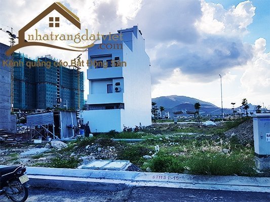 Bán lô đất 100m2 đường T-12 hướng Tây Nam, giá chỉ 22.5tr/m2