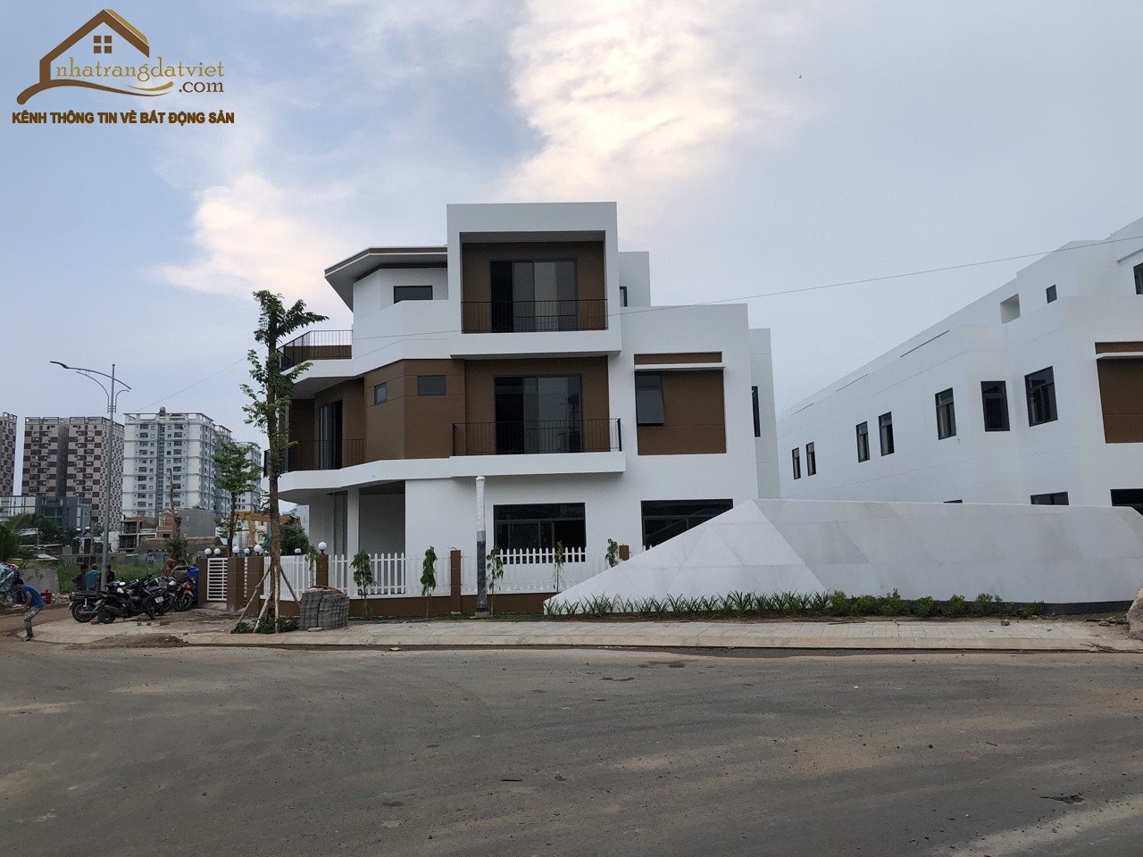 án nhà phố Thăng Long Hưng Phú Thủ Đức – A 4.7