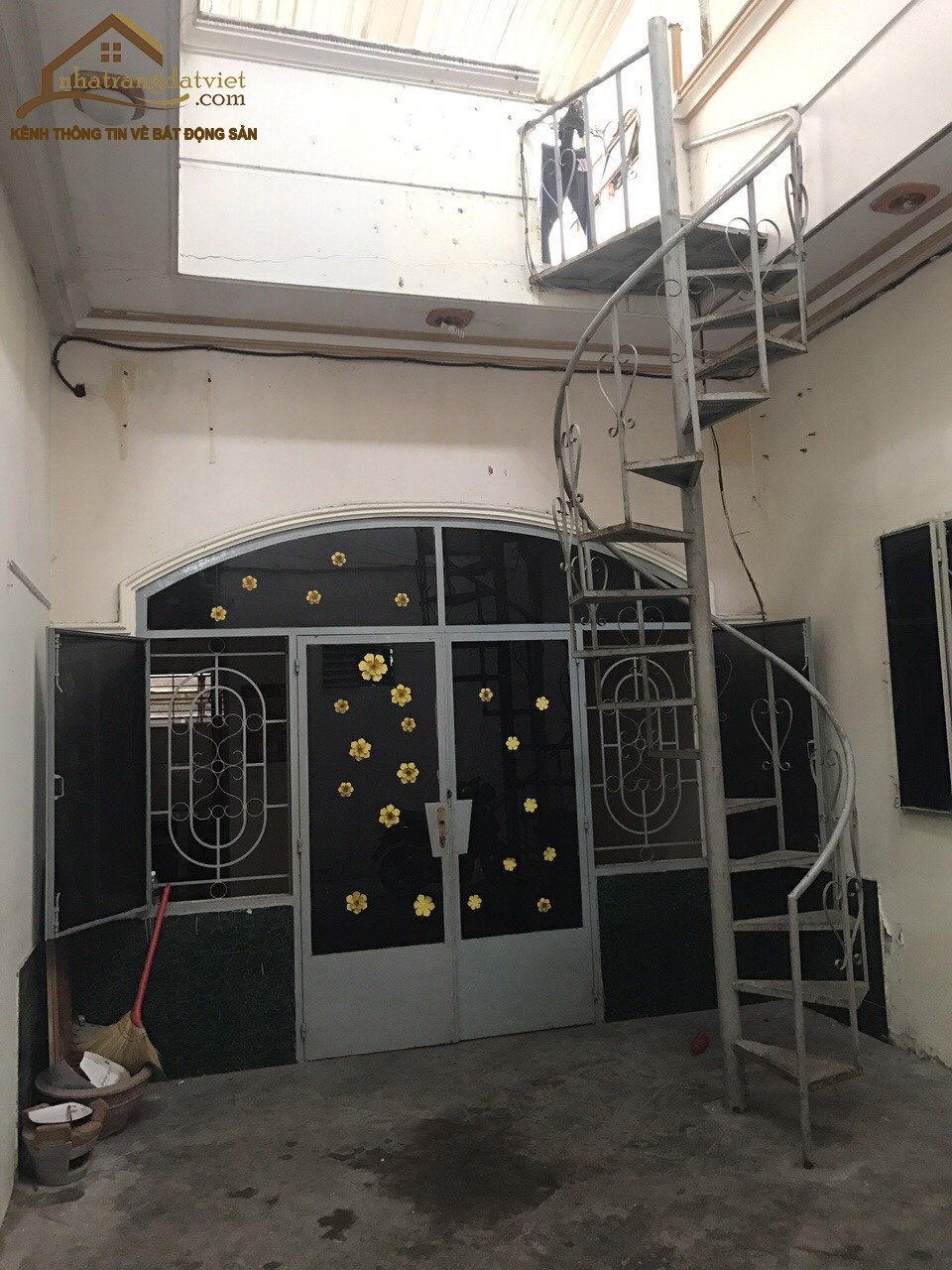 Bán nhà  đường lê quý đôn phước tiến nha trang