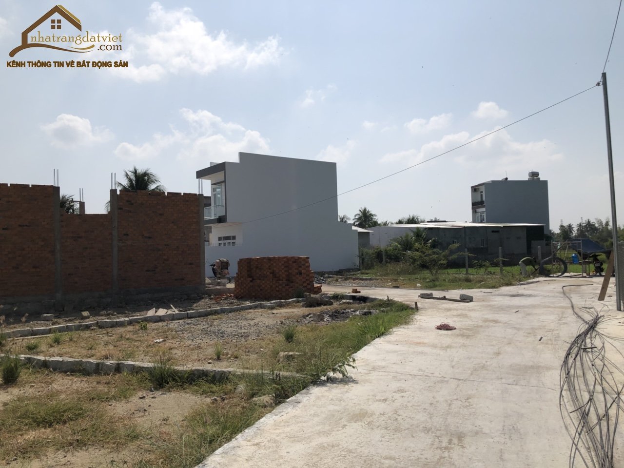 Bán lô đất đẹp 75m2 cách đường 23/10 nha trang chỉ 100m2 giá 1.1 tỷ