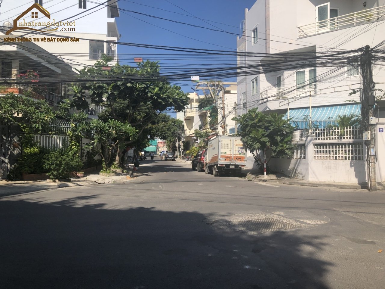 Bán lô đất lớn 500m2 mặt tiền đường vạn kiếp trung tâm nha trang gần biển