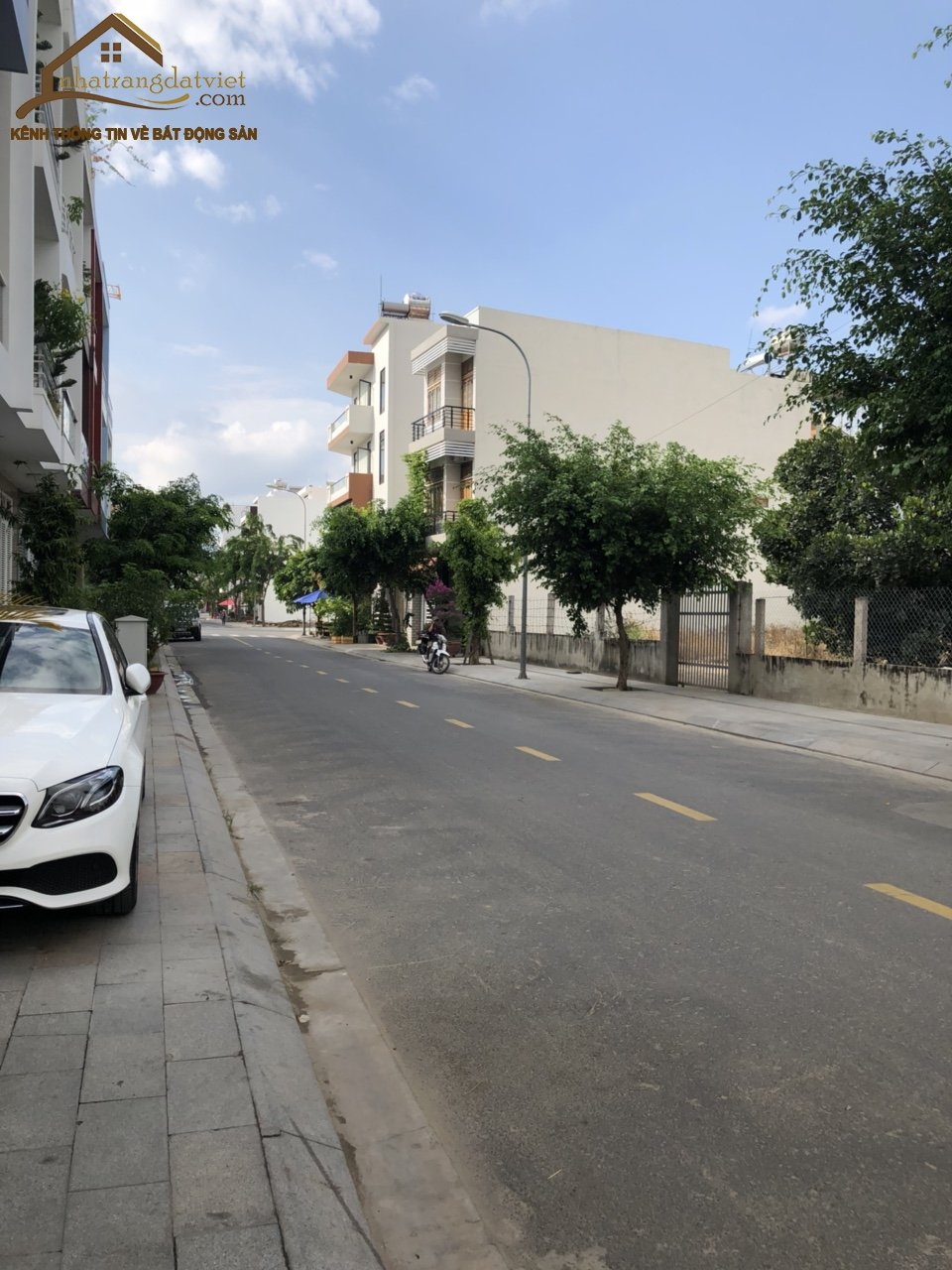 Bán lô đất xây dựng tự do 218m2 ngang 10m mặt tiền đường a3 kđt vcn phước hải nha trang