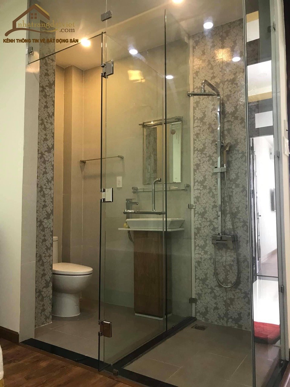 Bán căn nhà mặt tiền đường Nguyễn Thị Minh Khai, P. Phước Hòa – TP Nha Trang.