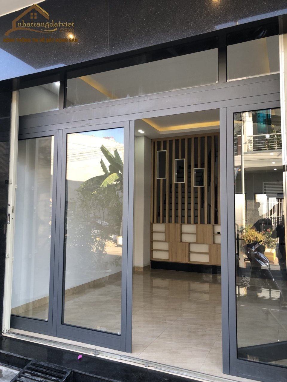 Nhà mới mặt tiền đường 12m phường phước hải trung tâm tp. nha trang cần bán