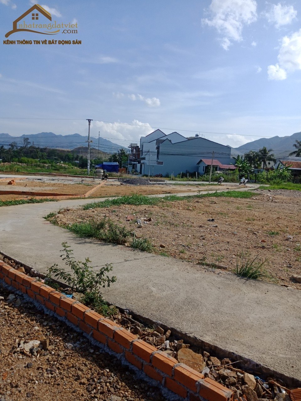 Bán lô đất 2 mặt hẻm bê tông 3m đường thái thông xã vĩnh thái nha trang