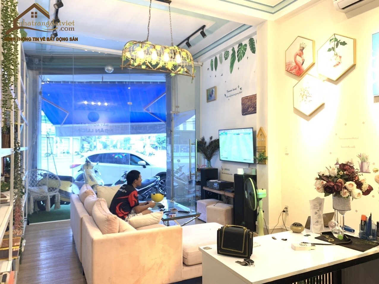 Bán nhà 3 tầng đường Lê Hồng Phong ngay vòng xoay Nguyễn Đức Cảnh kinh doanh cực tốt