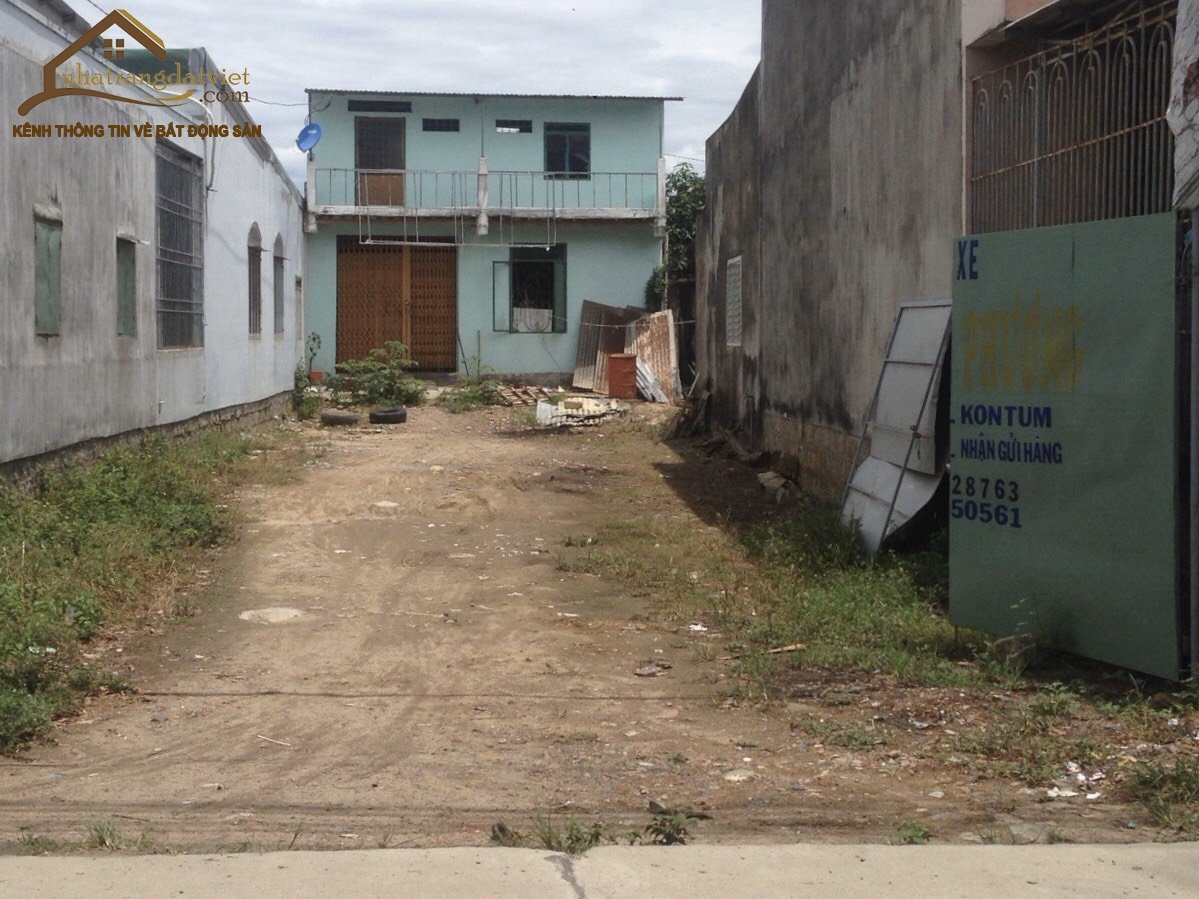 Đất Vĩnh Trung đường ô tô tải ngay bến xe phía Nam