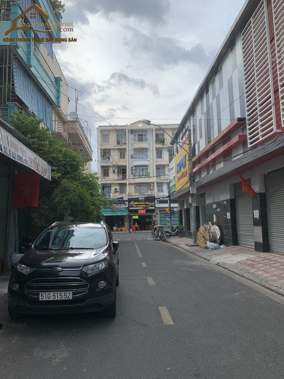 Cho thuê nguyên căn nhà mặt tiền đường Lãn Ông gần biển