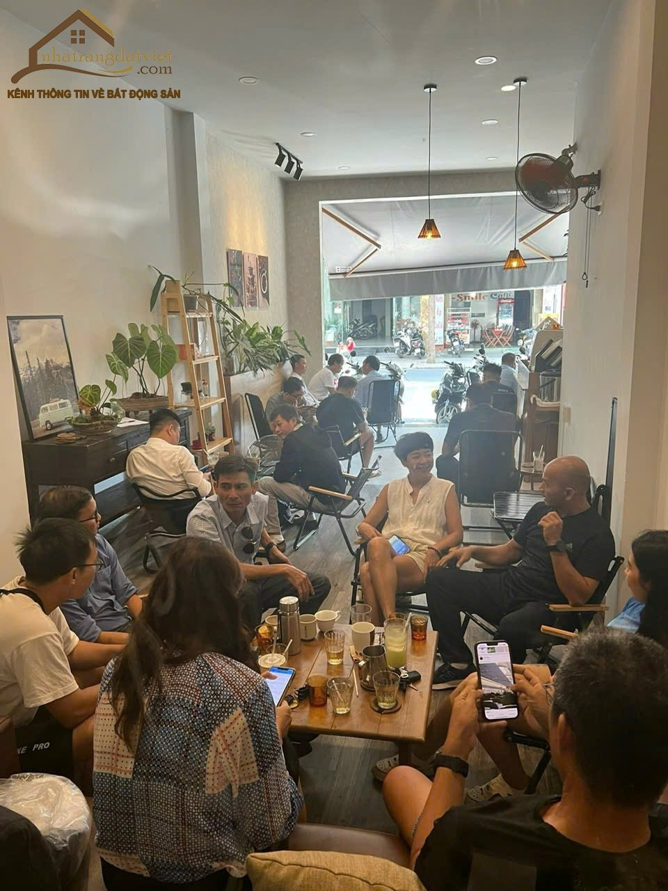 Chính chủ cần bán nhà mặt tiền đường HOÀNG HOA THÁM gần biển