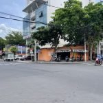 BÁN ĐẤT NGAY GÓC ÔM HAI MẶT ĐƯỜNG BỀ NGANG RỘNG 15.60M