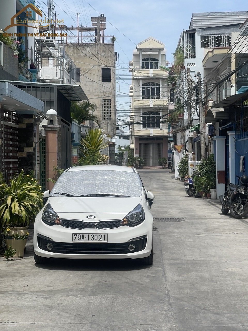 BÁN CĂN NHÀ RIÊNG ĐƯỜNG SỐ 3 QUỐC TUẤN GẦN KHU CHỢ LẠC LONG QUÂN.