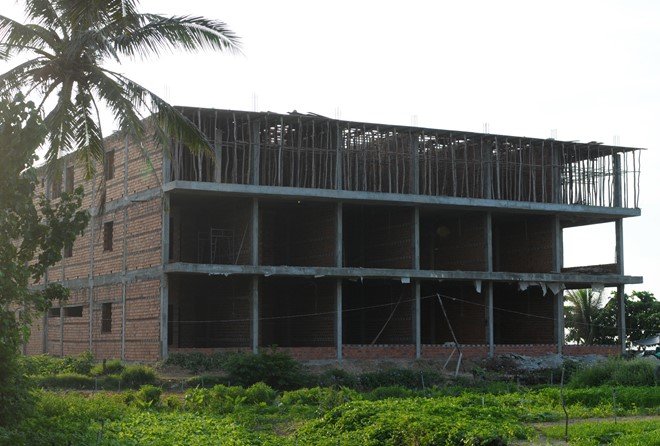 Nhiều công trình trái phép ở đảo Lý Sơn bị đình chỉ thi công