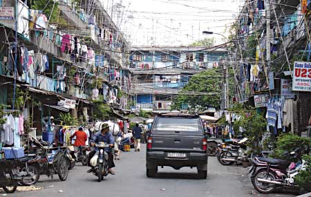 Tp.HCM: UBND các quận, huyện sẽ chủ trì việc xử lý chung cư cũ