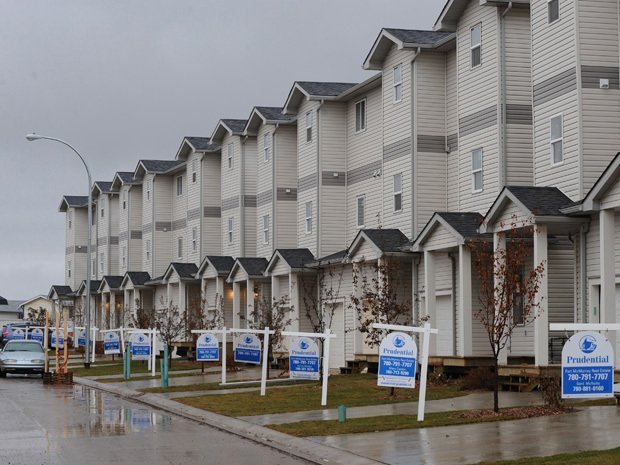 Thị trường địa ốc Canada có thể bị báo động đỏ