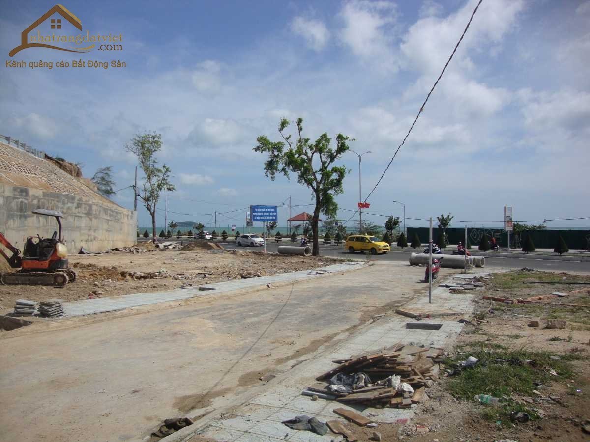 Nha Trang : 'Tại sao cán bộ tỉnh có nhà vẫn được tái định cư đất vàng'?