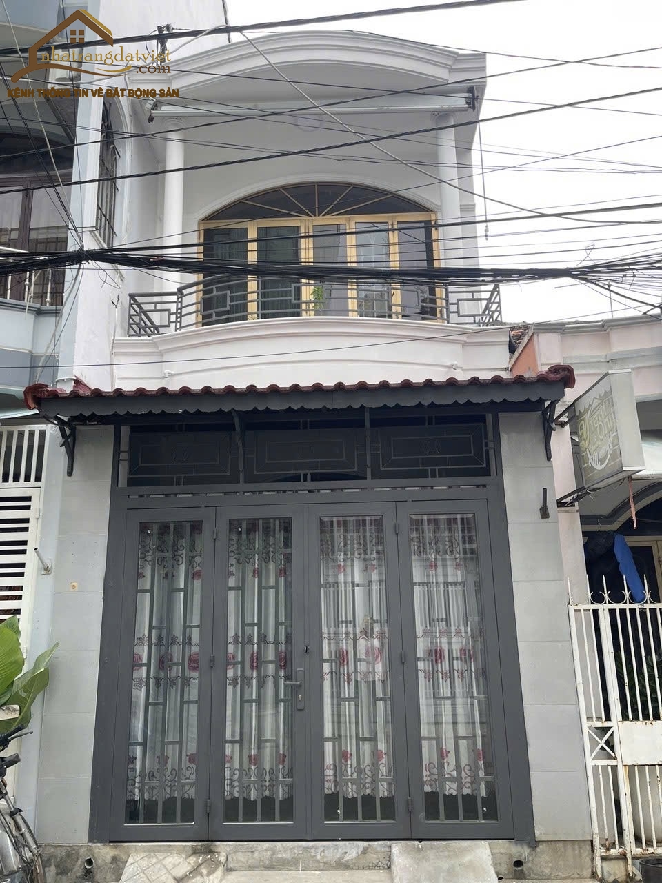 BÁN NHÀ ĐƯỜNG BIỆT THỰ TRONG KHU PHỐ TÂY.