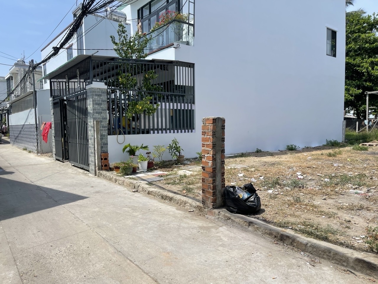 Chuyển nhượng lô đất trong khu dân cư hẻm đường 2 tháng 4 Vạn Thắng, phường Nha Trang.